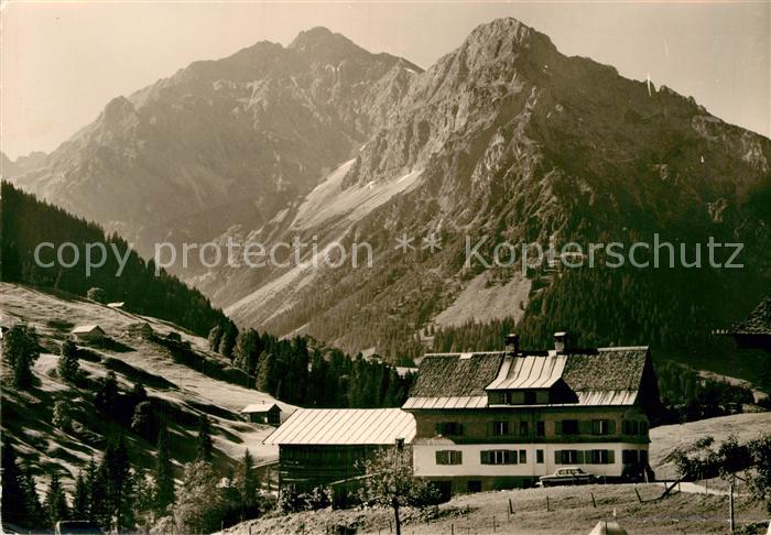 Hirschegg Kleinwalsertal Vorarlberg Gaestehaus Eusebius Matt mit Elfer und Zwoel