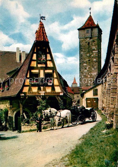 Rothenburg Tauber Alte Schmiede mit Wehrgang Pferdekutsche