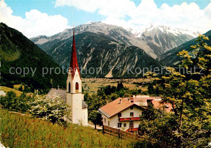 Finkenberg Tirol mit Kirche und Brandbergkolm