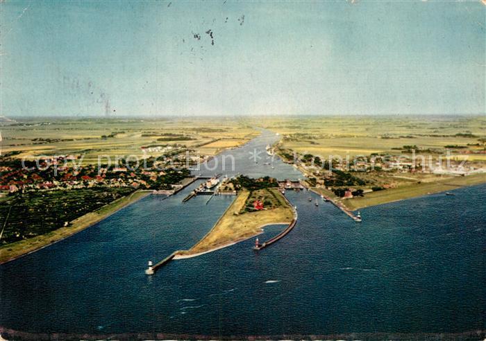 Brunsbuettelkoog Schleusen mit Nord Ostsee Kanal Fliegeraufnahme