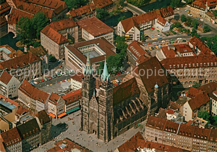 NueRNBERG  CITY Fliegeraufnahme St. Lorenzkirche