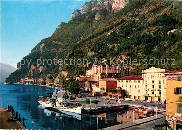 Riva del Garda Porto Seitenraddampfer