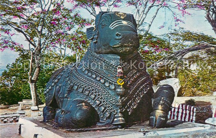 Neu-Delhi Stone Bull Chamundi