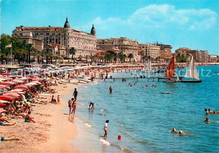 Cannes Alpes-Maritimes La plage et les Hotels zur la Croizette