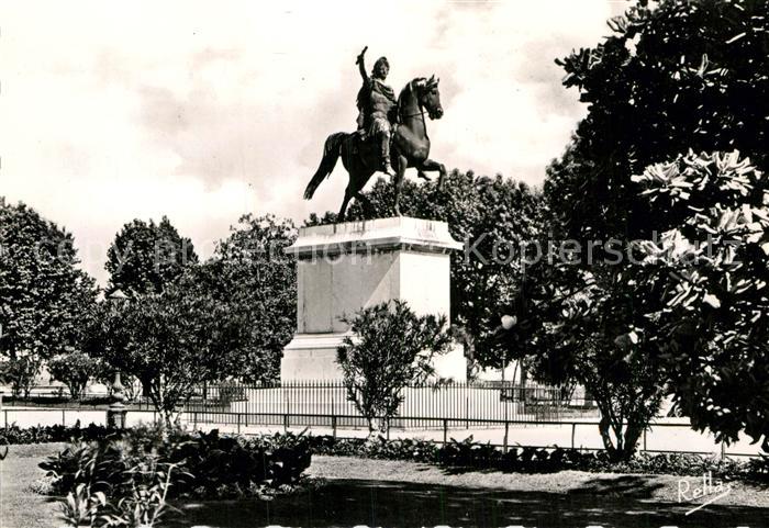 Montpellier Herault La Promenade du Peyrou Statue equestre de Louis XIV Reiterst