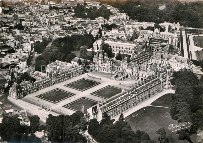 Fontainebleau Seine et Marne Chateau vue aérienne