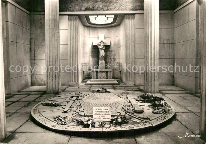 Vieil Armand Hartmannswillerkopf Interieur de la crypte