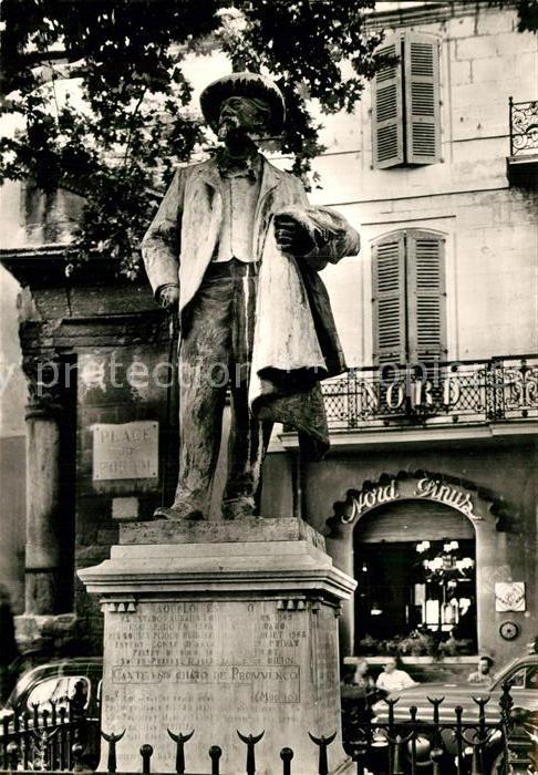 Arles Bouches-du-Rhone Statue du grand poete Provencal Frederic Mistral Monument