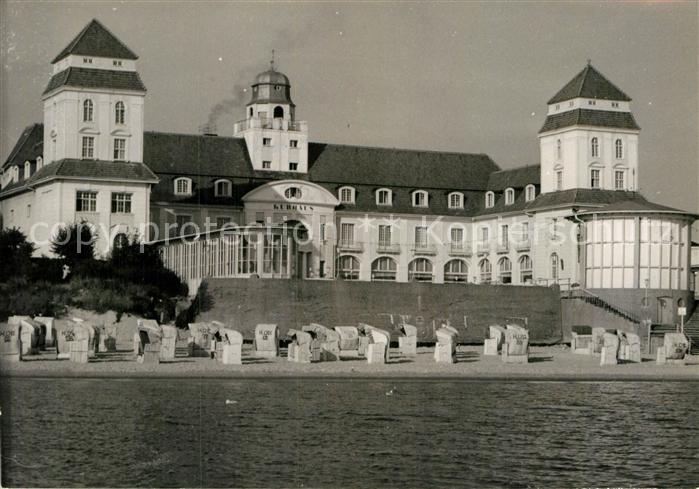 Binz Ruegen Kurhaus Strand Ansicht vom Meer aus