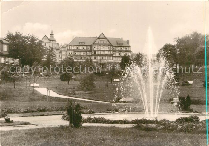 Oberhof Thueringen Blick zum Ernst Thaelmann Platz Fontaene