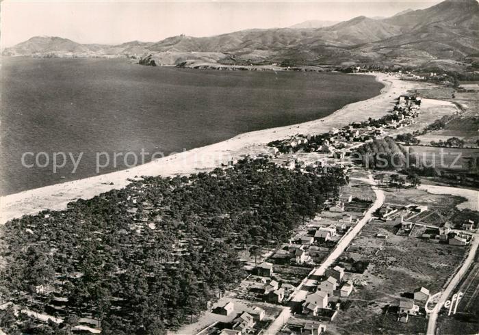 Argeles-sur-Mer La Plage Le Racou et les Montagnes vers la Frontiere Espagnole v