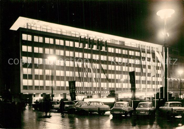LEIPZIG Sachsen Messeamt am Markt Nachtaufnahme Messestadt