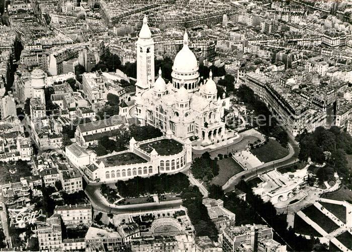 Paris Basilique du Sacre Coeur de Montmartre Place du Tertre Rue Lamarck vue aer
