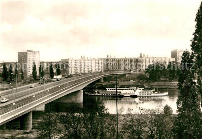 DRESDEN Elbe Blick auf Dr Friedrichs Bruecke Wohnblocks Hochhaeuser
