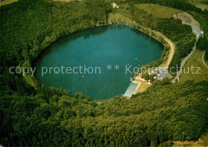 Daun Eifel Fliegeraufnahme Gem?ndener Maar