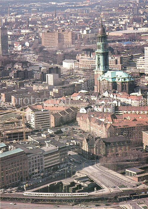 HAMBURG  CITY Fliegeraufnahme mit U-Bahn