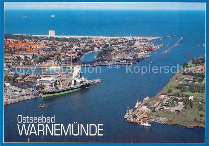 Warnemuende Ostseebad Hafeneinfahrt Warnow Fliegeraufnahme