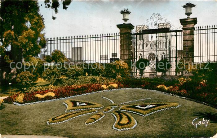 Avranches Le Jardin des Plantes Le Papillon au fo