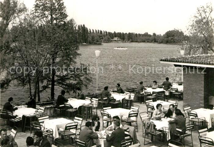 Bukarest Herastrau See mit Restaurant Pescarus Terrasse