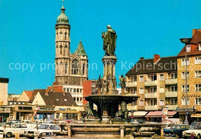 Braunschweig Hagenmarkt mit Brunnendenkmal und Andreaskirche
