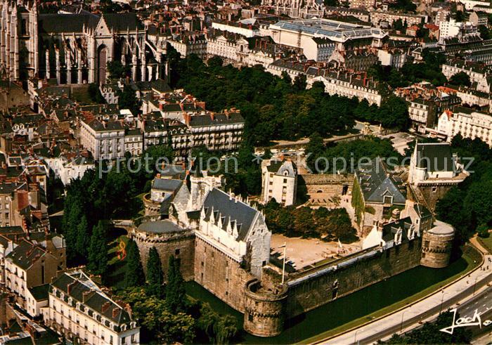 Nantes Loire Atlantique Chateau des Ducs de Bretagne et la Cathedrale vue aerien