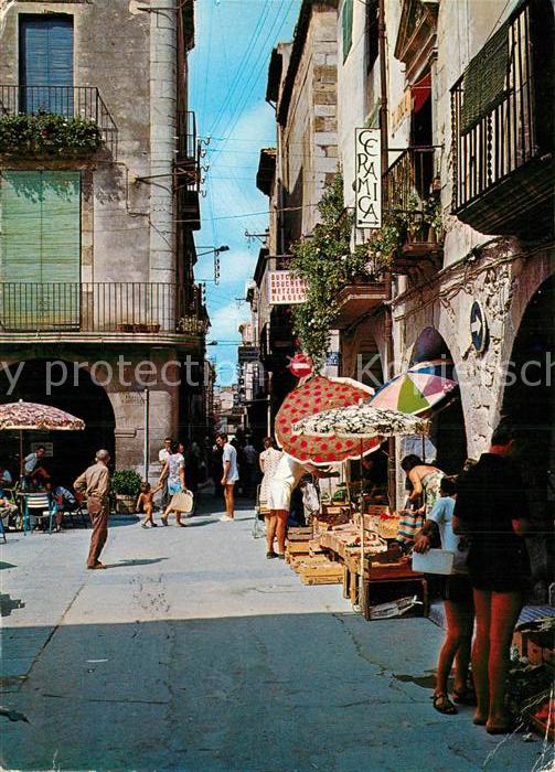 Torroella de Montgri Plaza Mayor detalle