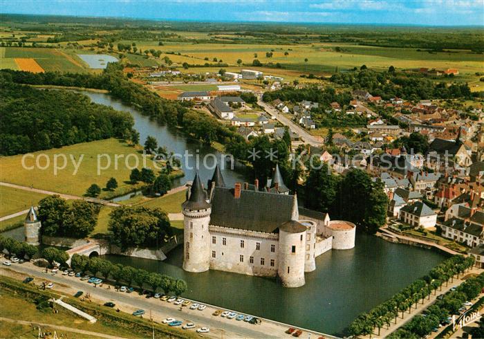Sully-sur-Loire Vue aerienne du chateau