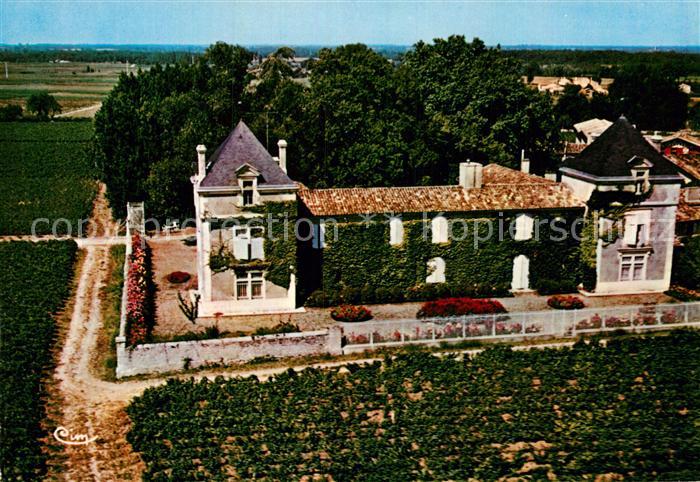 Saint-Estephe Gironde Le Chateau de Pez Vue aerienne