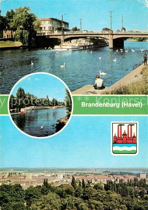 Brandenburg Havel MS Aktivist Anlegestelle der Weissen Flotte Blick auf Brandenb
