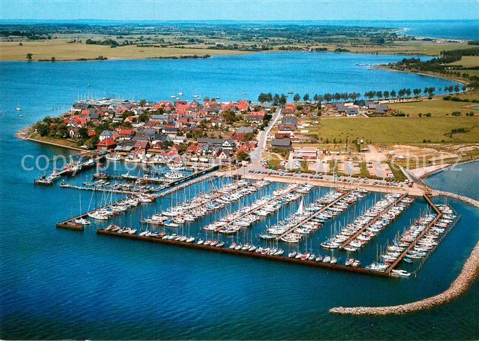 Maasholm Fliegeraufnahme mit Jacht und Fischereihafen
