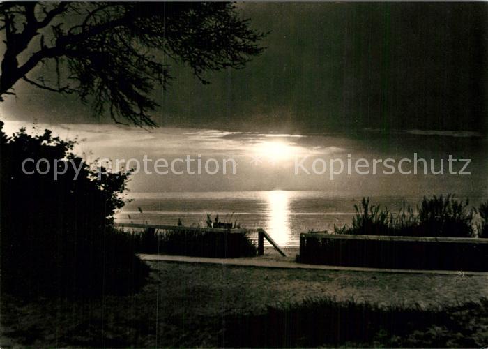 Graal-Mueritz Ostseebad Abendstimmung am Meer