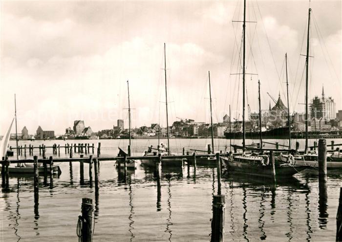 ROSTOCK  CITY Partie an der Warnow Seglerhafen