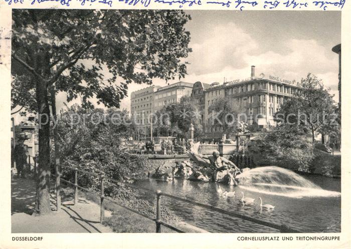 Duesseldorf Corneliusplatz und Tritonengruppe