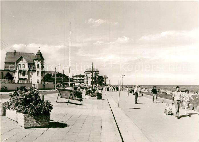 Kuehlungsborn Ostseebad Strandpromenade