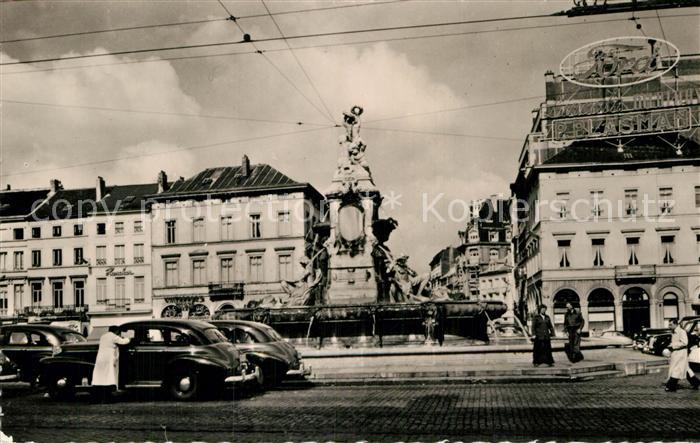 Bruxelles Bruessel Porte de Namur Brunnen