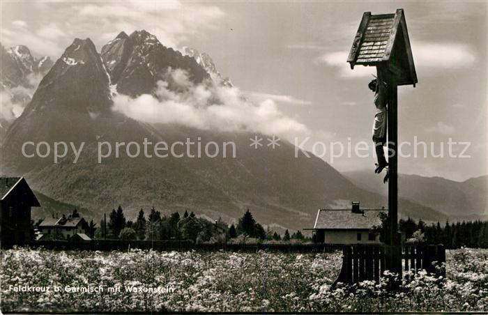 GARMISCH-PARTENKIRCHEN Bayern Feldkreuz mit Waxenstein Wettersteingebirge Blumen
