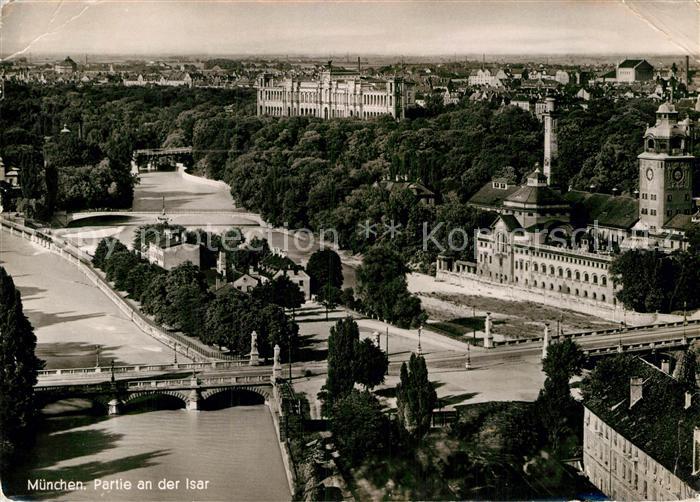Muenchen Bayern Partie an der Isar