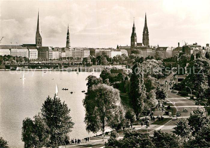 Hamburg Aussenalster Tuerme der Stadt