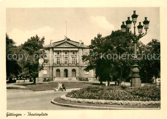 Goettingen Niedersachsen Theaterplatz