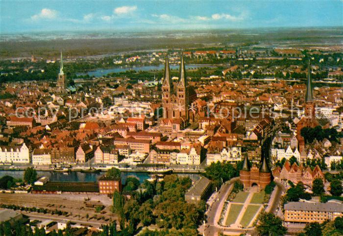 Luebeck Fliegeraufnahme Altstadt