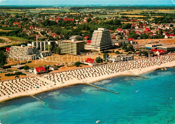 Groemitz Ostseebad Fliegeraufnahme mit Strand