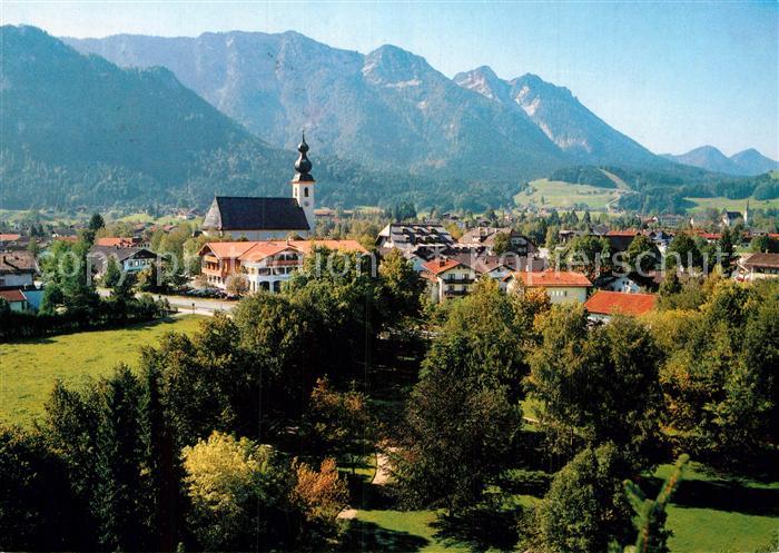 Inzell Ortsansicht mit Kirche Kurpark Rauschberg Chiemgauer Alpen