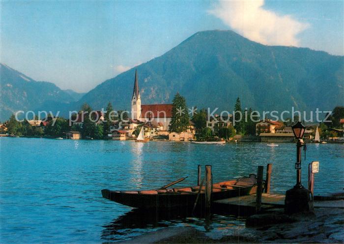 Rottach-Egern Malerwinkel mit Wallberg Bootsanleger Tegernsee Kirche