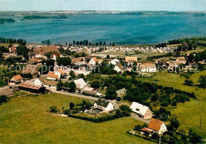 Dersau Luftkurort am Grossen Ploener See Naturpark Holsteinische Schweiz Flieger