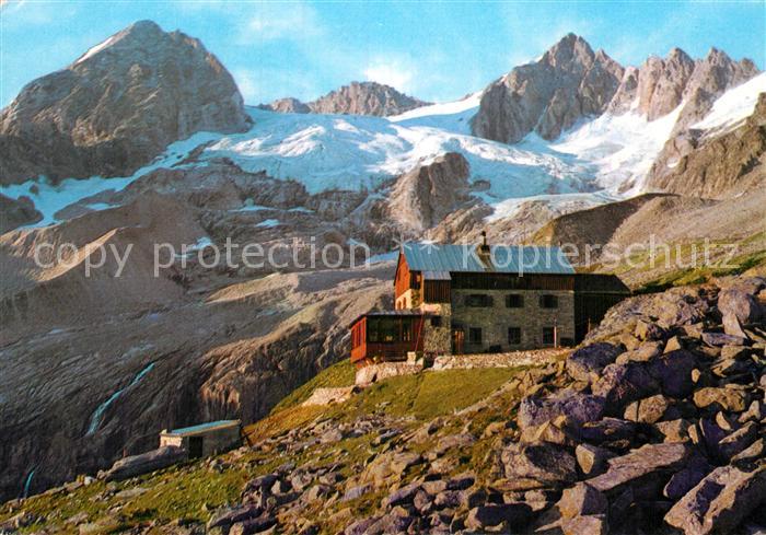 Plauenerhuette mit Reichenspitzgruppe