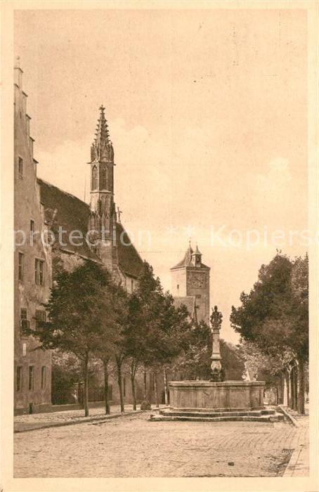 Rothenburg Tauber Ehemaliges Franziskanerkloster am Herrenmarkt Brunnen