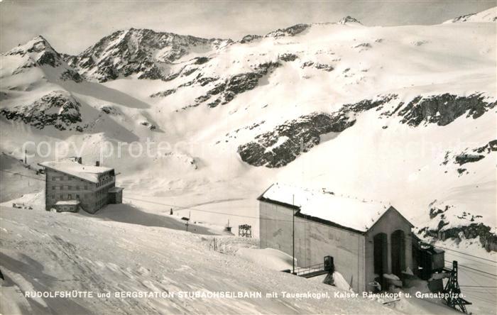 Rudolfshuette Weisssee Bergstation Stubachseilbahn mit Tauernkogel Kaiser Baeren