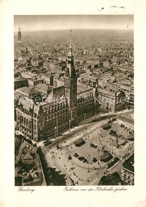 Hamburg Rathaus von der Petrikirche gesehen