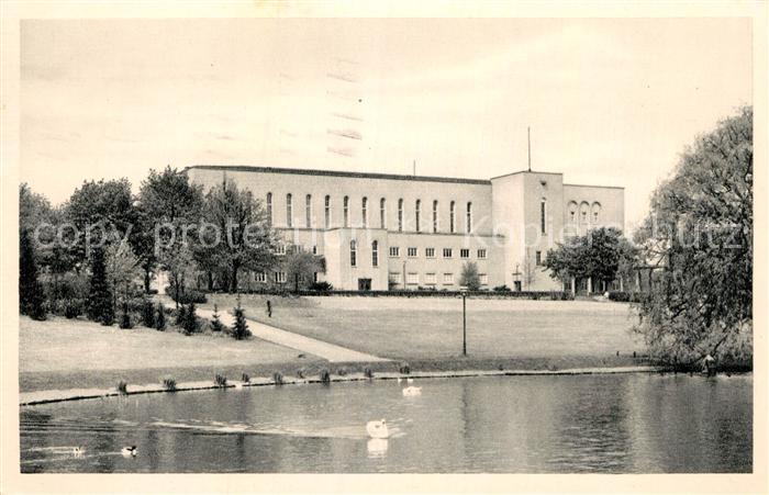 Bielefeld Oetkerhalle mit Park