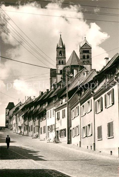 Breisach Rhein Haeuserpartie am Muenster Kirchtuerme